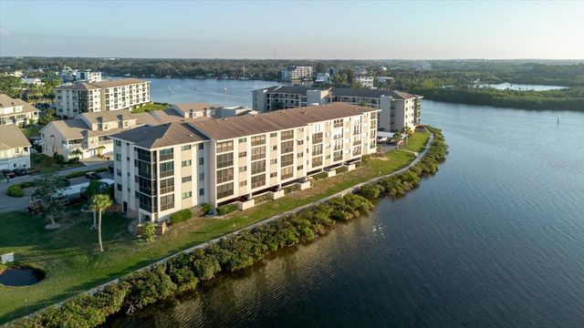 8211 BRENT STREET 828, Port Richey, FL 34668