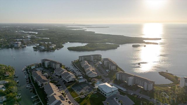 8211 BRENT STREET 828, Port Richey, FL 34668