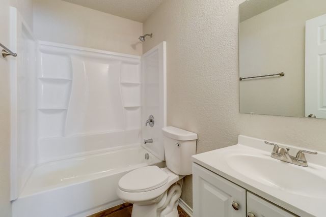 260 Ariel Lane, Wilmer, TX 75172