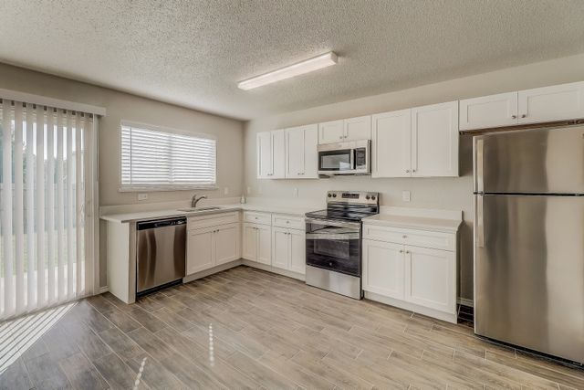 260 Ariel Lane, Wilmer, TX 75172