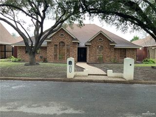 221 E Kiwi E Avenue, Mcallen, TX 78504