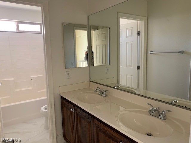 134 Broken Putter Way, Las Vegas, NV 89148