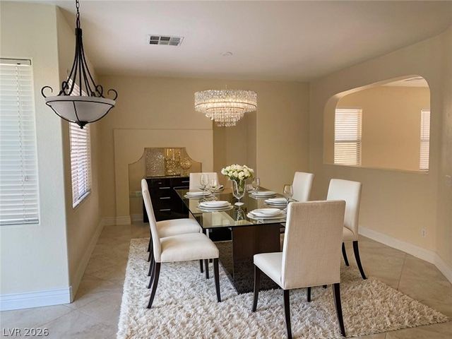 134 Broken Putter Way, Las Vegas, NV 89148