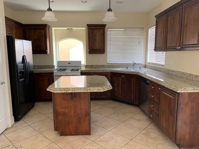 134 Broken Putter Way, Las Vegas, NV 89148