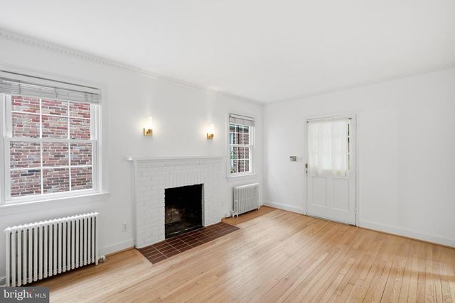 5326 42ND PL NW, Washington, DC 20015