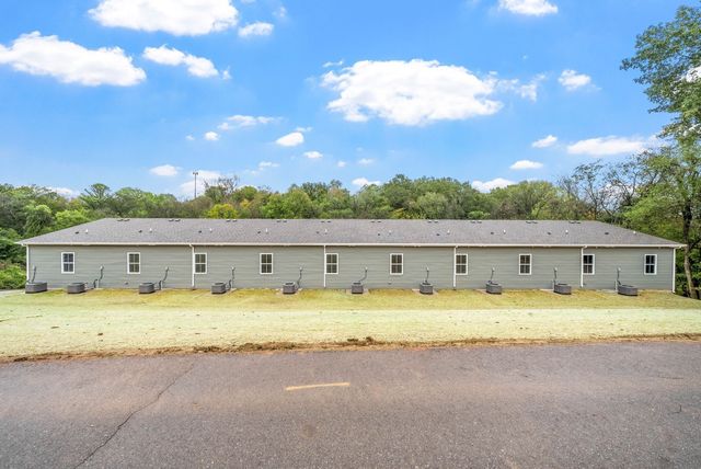 329 Cedar Ct D, Clarksville, TN 37042