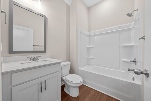 329 Cedar Ct D, Clarksville, TN 37042