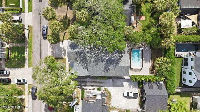 370 8TH Street, Atlantic Beach, FL 32233
