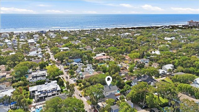 370 8TH Street, Atlantic Beach, FL 32233