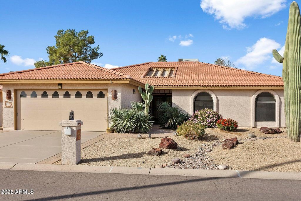26002 S CLOVERLAND Drive, Sun Lakes, AZ 85248