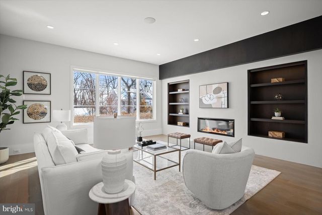 2318 N RICHMOND ST, Arlington, VA 22207