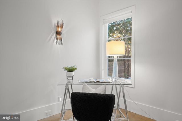 2318 N RICHMOND ST, Arlington, VA 22207