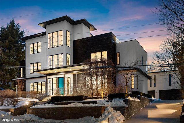 2318 N RICHMOND ST, Arlington, VA 22207