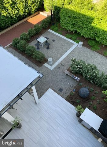 2318 N RICHMOND ST, Arlington, VA 22207