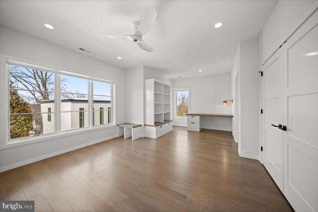 2318 N RICHMOND ST, Arlington, VA 22207