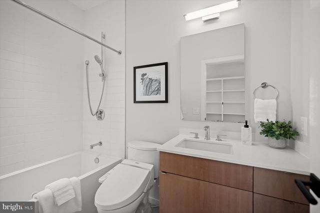 2318 N RICHMOND ST, Arlington, VA 22207