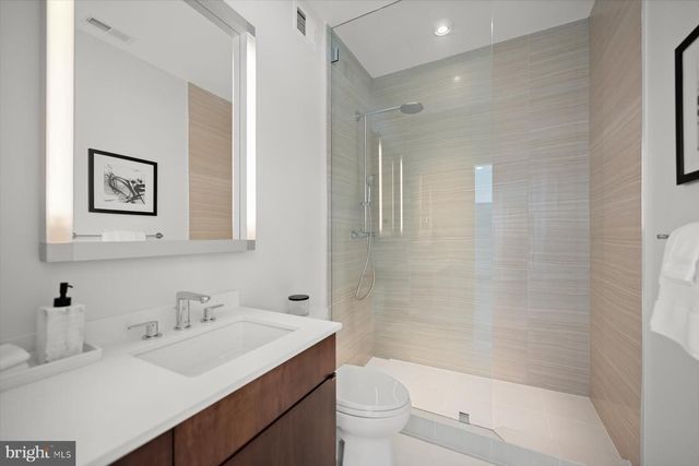 2318 N RICHMOND ST, Arlington, VA 22207