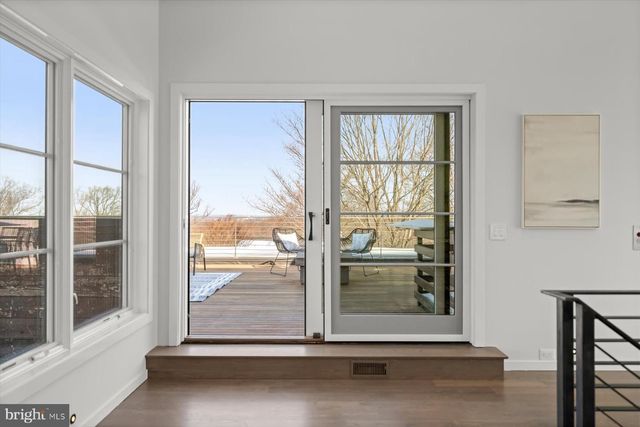 2318 N RICHMOND ST, Arlington, VA 22207