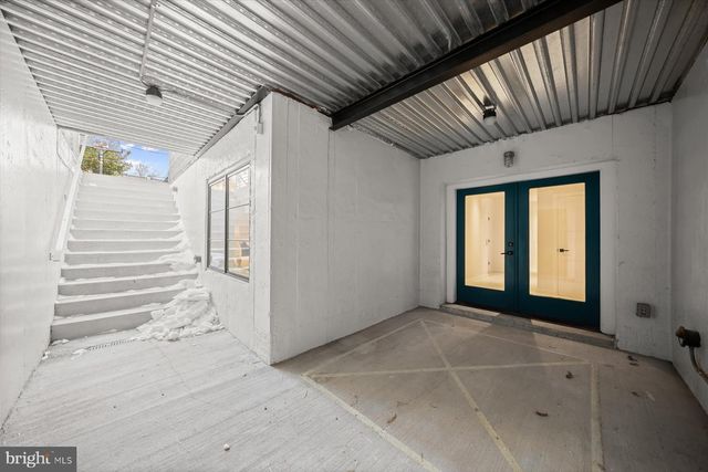 2318 N RICHMOND ST, Arlington, VA 22207