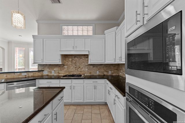 38 Sable Vly, San Antonio, TX 78258