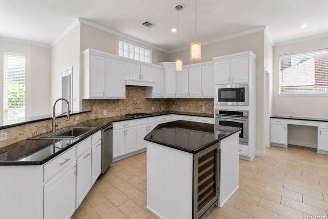 38 Sable Vly, San Antonio, TX 78258