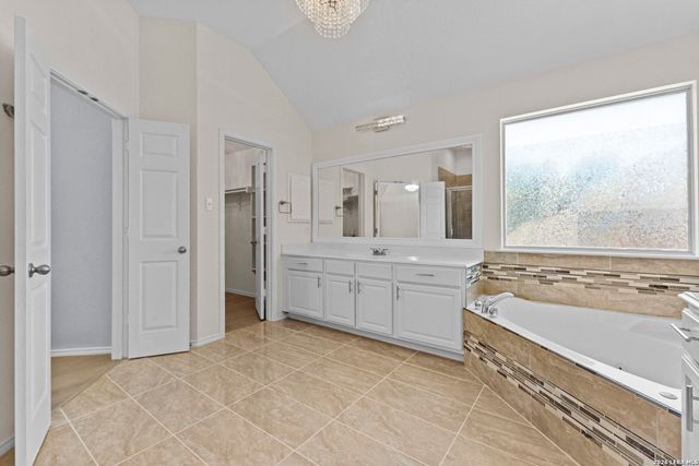 38 Sable Vly, San Antonio, TX 78258