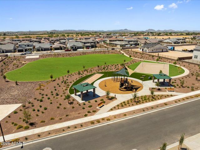 17743 W ILLINI Street, Goodyear, AZ 85338