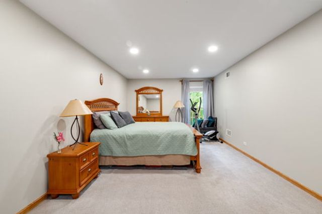 5400 Carriageway Drive 109, Rolling Meadows, IL 60008