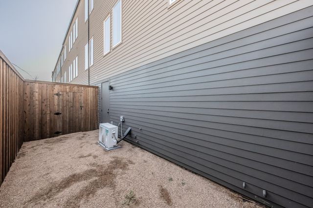 5320 Reiger Avenue 102, Dallas, TX 75214