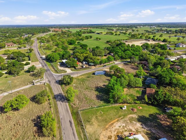 3205 Davis Road, Granbury, TX 76049