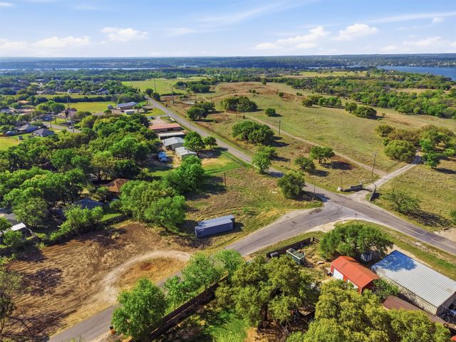 3205 Davis Road, Granbury, TX 76049