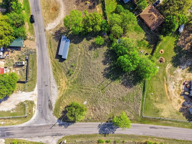 3205 Davis Road, Granbury, TX 76049