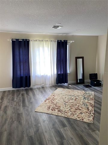 318 S CLAKE STREET, Deland, FL 32720