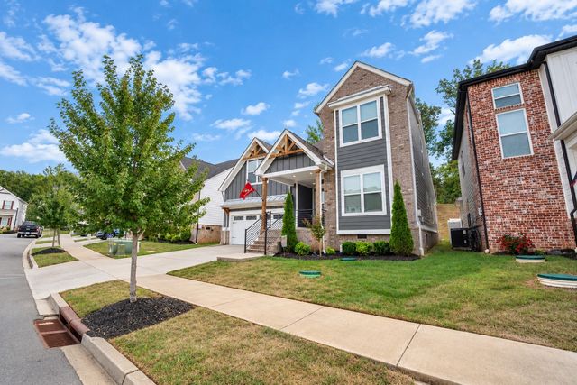 258 Daniel St, Pleasant View, TN 37146