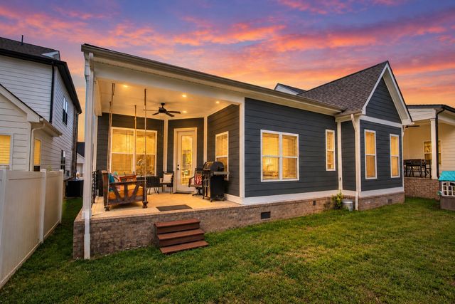 258 Daniel St, Pleasant View, TN 37146