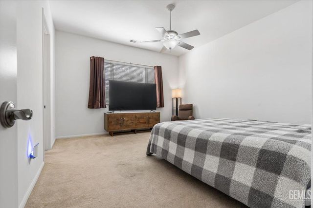 13607 Blossom Ridge Drive, Bakersfield, CA 93306