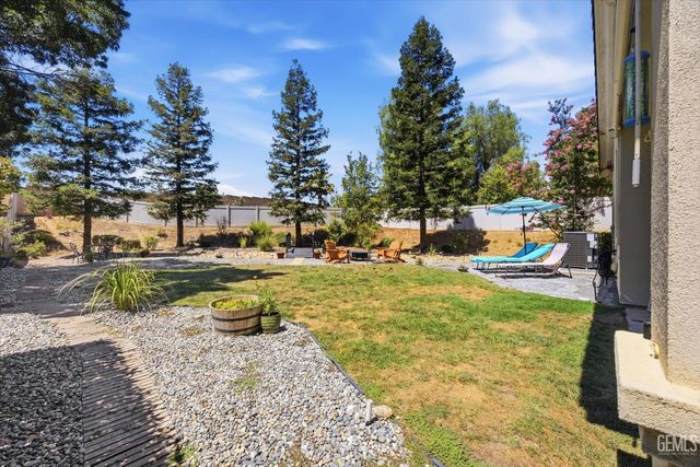 13607 Blossom Ridge Drive, Bakersfield, CA 93306