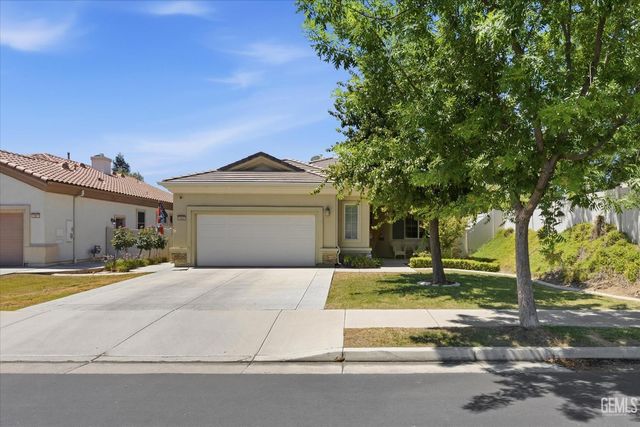 13607 Blossom Ridge Drive, Bakersfield, CA 93306