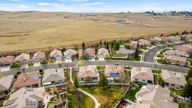 13607 Blossom Ridge Drive, Bakersfield, CA 93306