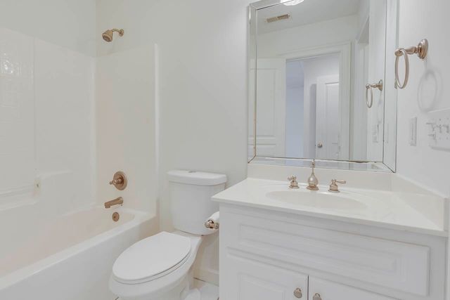 516 Foxcroft Road, Greenville, SC 29615