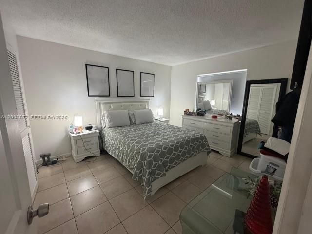 6825 W Flagler St 207, Miami, FL 33144
