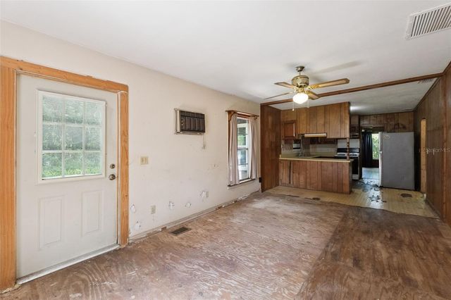 1555 CHURCH STREET, Pierson, FL 32180