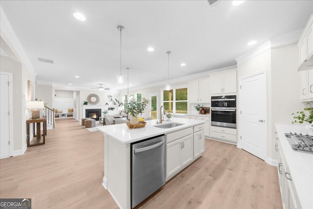 8610 Standing Stone, Ball Ground, GA 30107