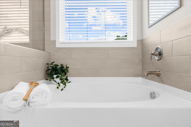 8610 Standing Stone, Ball Ground, GA 30107