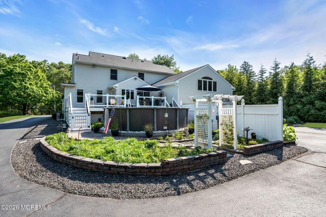 848 Farmingdale Road, Jackson, NJ 08527