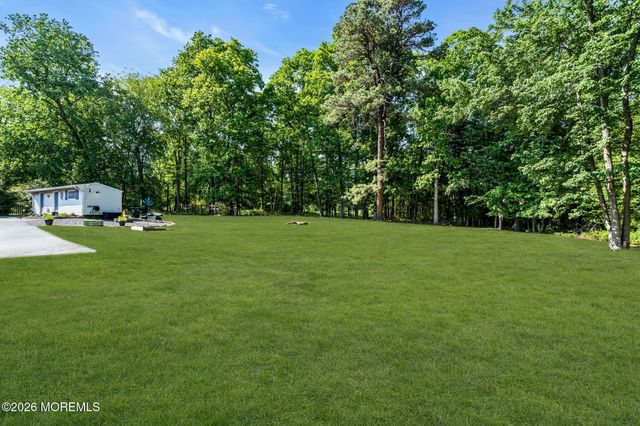848 Farmingdale Road, Jackson, NJ 08527