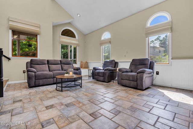 848 Farmingdale Road, Jackson, NJ 08527