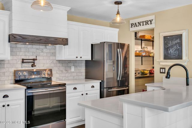 848 Farmingdale Road, Jackson, NJ 08527