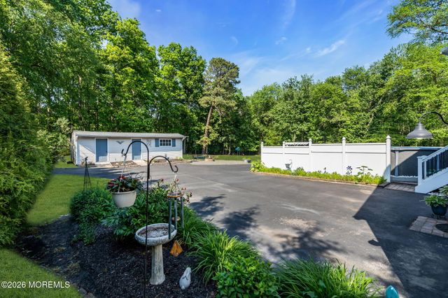 848 Farmingdale Road, Jackson, NJ 08527