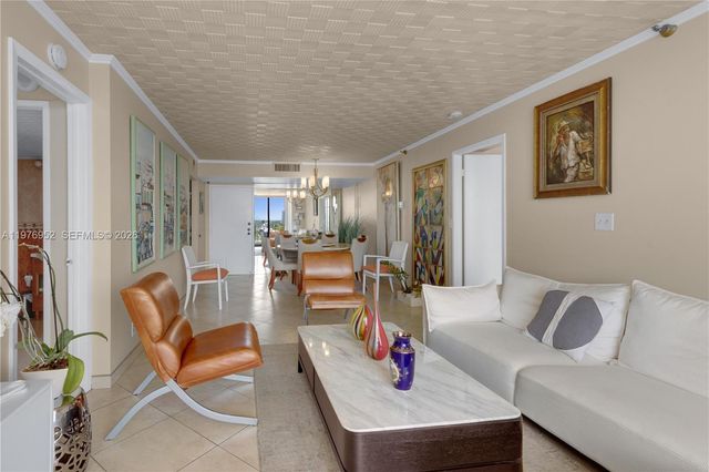 290 174th St 1006, Sunny Isles Beach, FL 33160